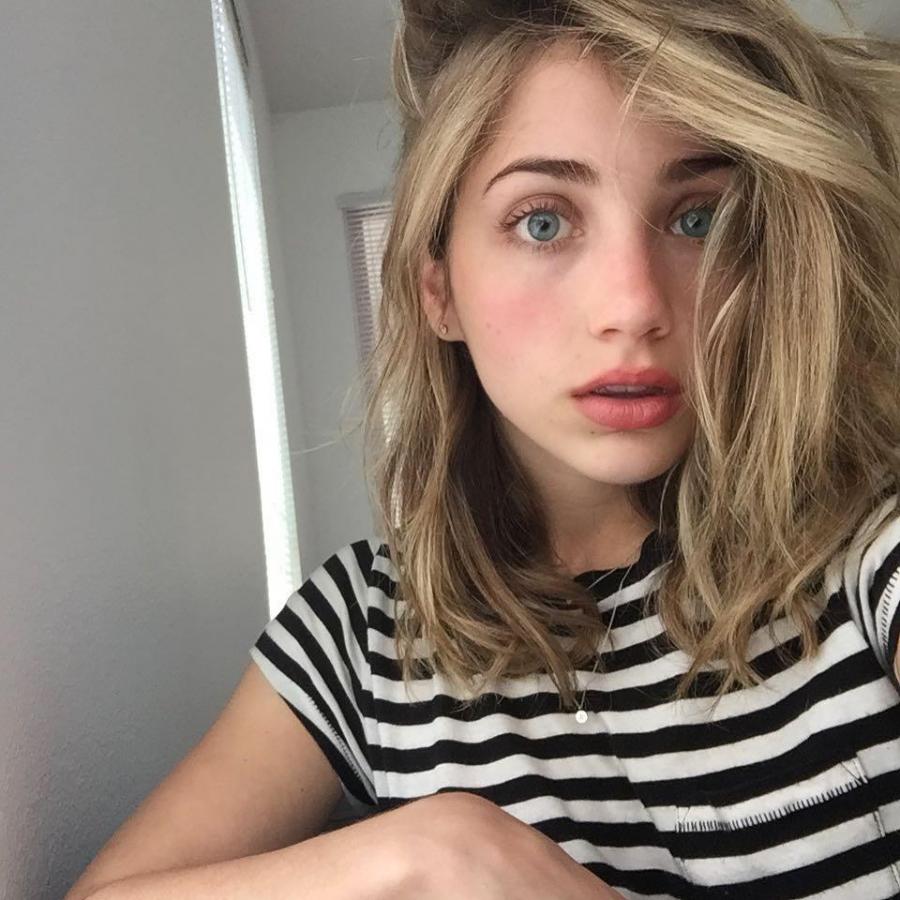 Emily Rudd Lovely Lovely Picture and Photo