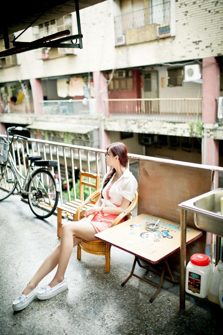 Jin Yun Qiao Nan Huan Apartment Sexy Pictures