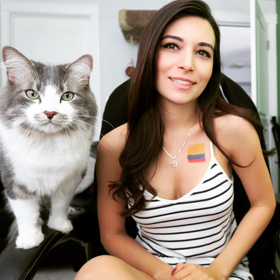 Alinity Divine Pure Lovely Picture and Photo