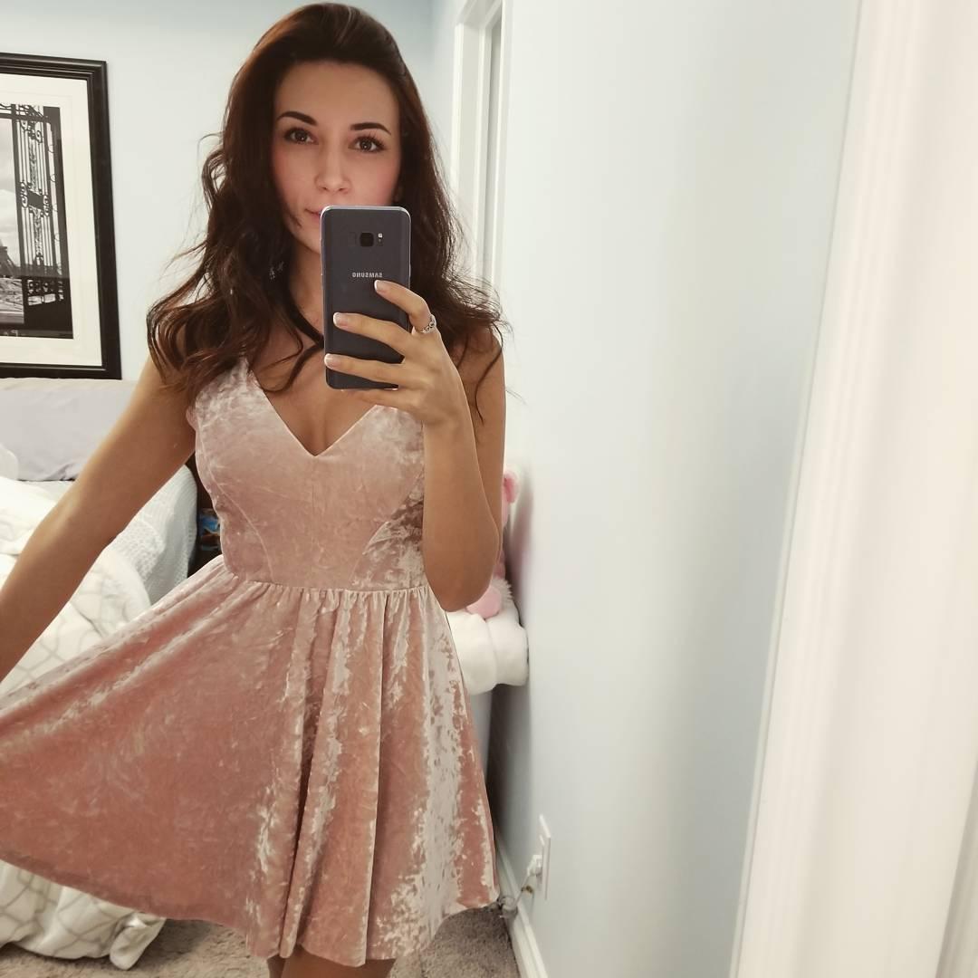Alinity Divine Pure Lovely Picture and Photo