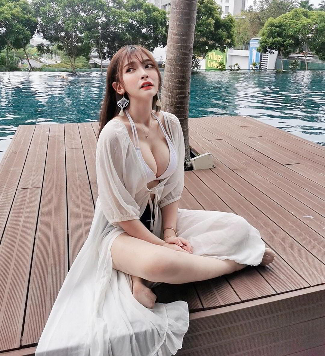 Malaysian Beauty Girl Victoria Aikyen So Hot