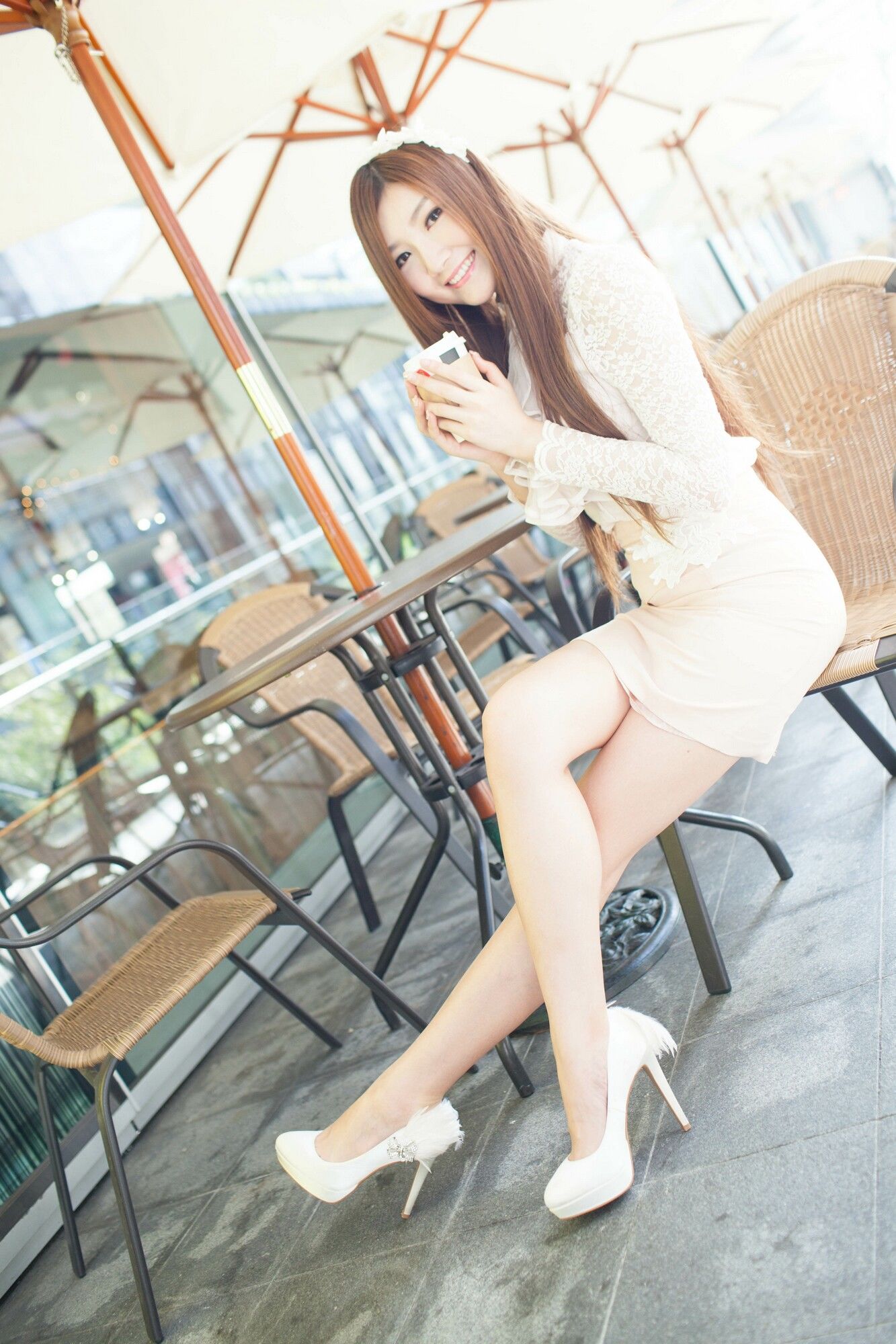 Taiwan Pretty Girl Xie Fu Yu Lace and Hip Dress in Xinyi District