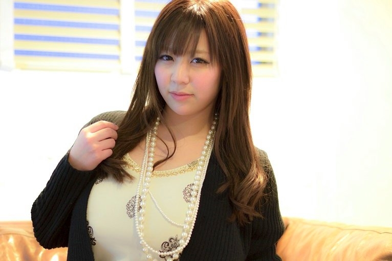 Ran Shinyama Huge Boobs Hot Bra Picture and Photo