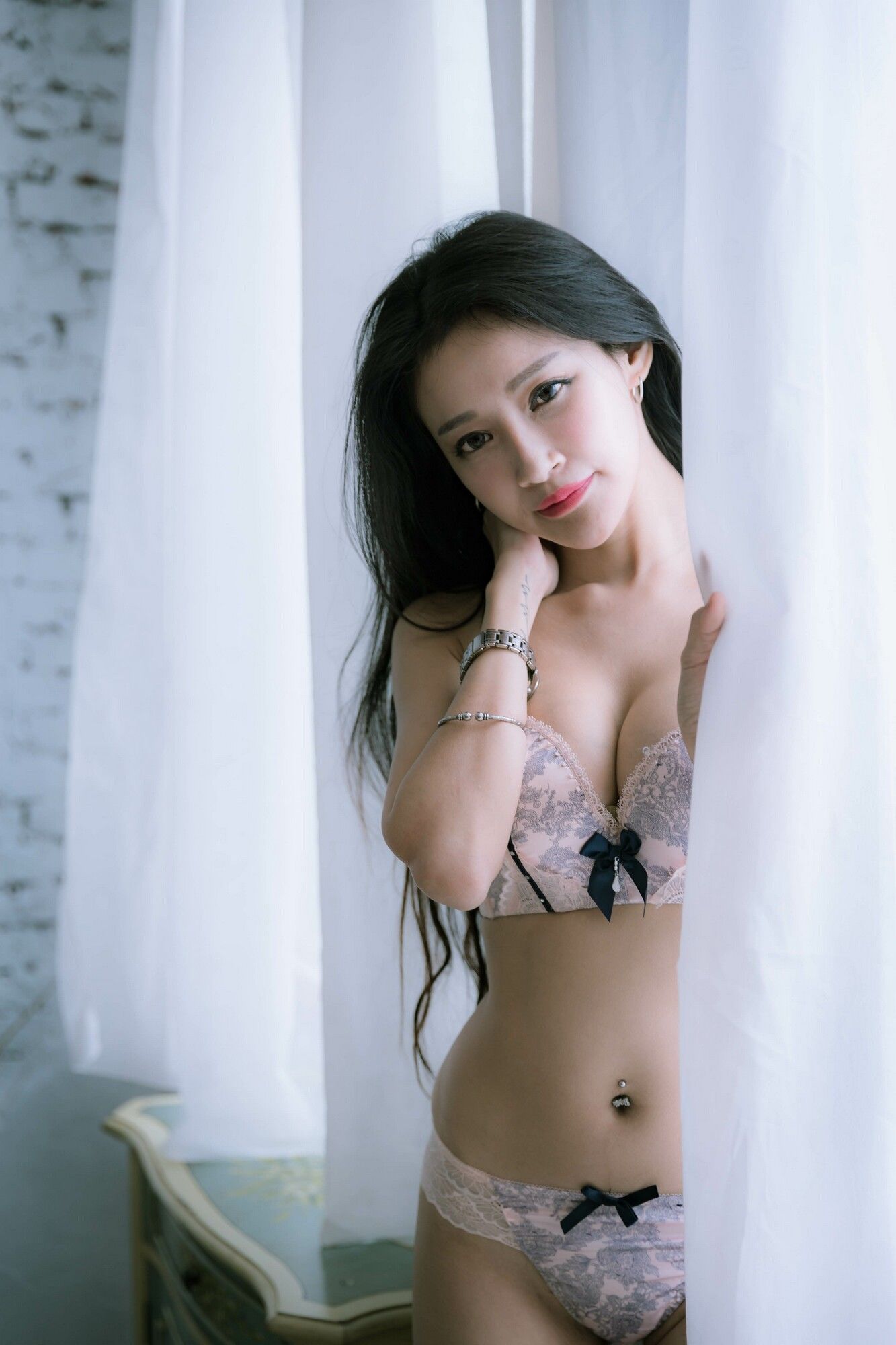 Taiwan Social Celebrity Girl Zhan Ai Wei Hot Underwear Show