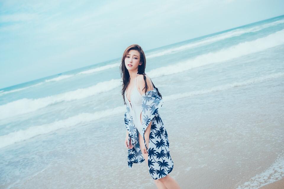 Cai Yi Tong Cute Pure Bikini Picture and Photo